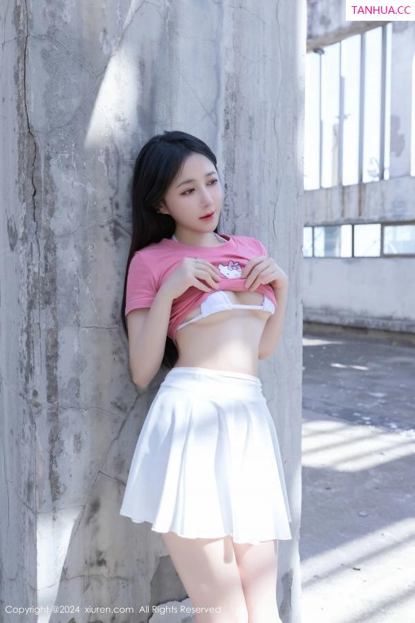 鱼子酱fish  [XiuRen]高清写真图 2024.04.26 No.8457 鱼子酱Fish 天台少女第30张图片